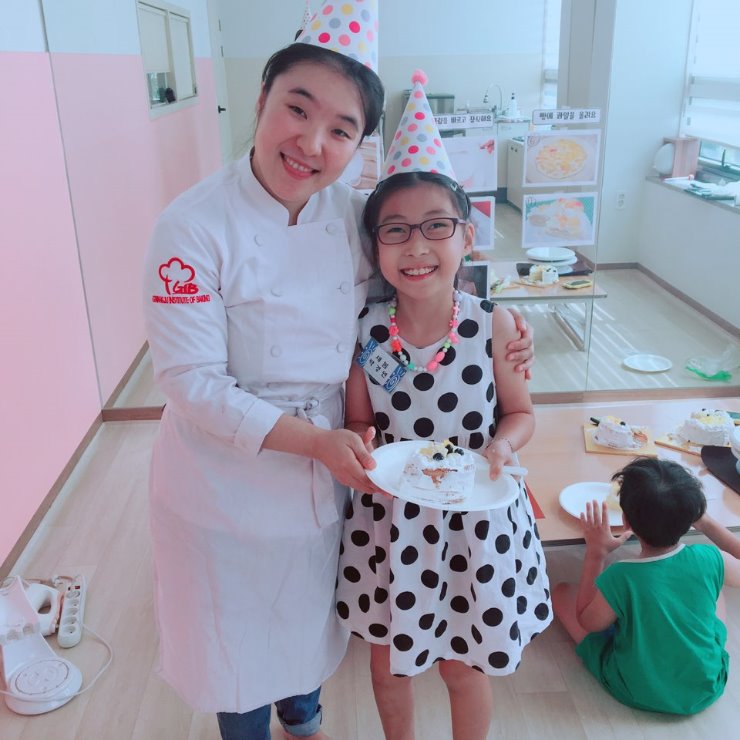 2000769928_4jGYHvi7_e9eff3f076509bef21df662bcb0e68621e1106cc.jpg 이미지크게보기